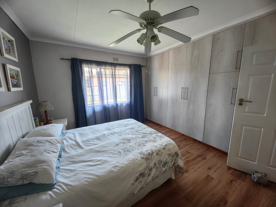 3 Bedroom Property for Sale in Vaalpark Free State